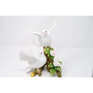 Double Dove Open Wings Bisque Porcelain Pair Birds Figurine Japan Bankrupt Stock